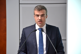 Benedikt Esser Benedikt Esser