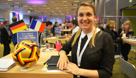 Das Evian Resort Hotel Royal & Hotel Eremitage, in dem die DFB-Nationalmannschaft während der EM wohnt, war mit Clemence Chazeau vertreten.