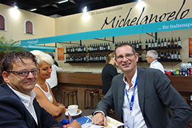 Lorenzo Risatti und General Manager von Michelangelo International Travel