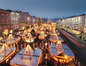 Weihnachtsmarkt Linz am Hauptplatz. (c) TVLinz-Rbl