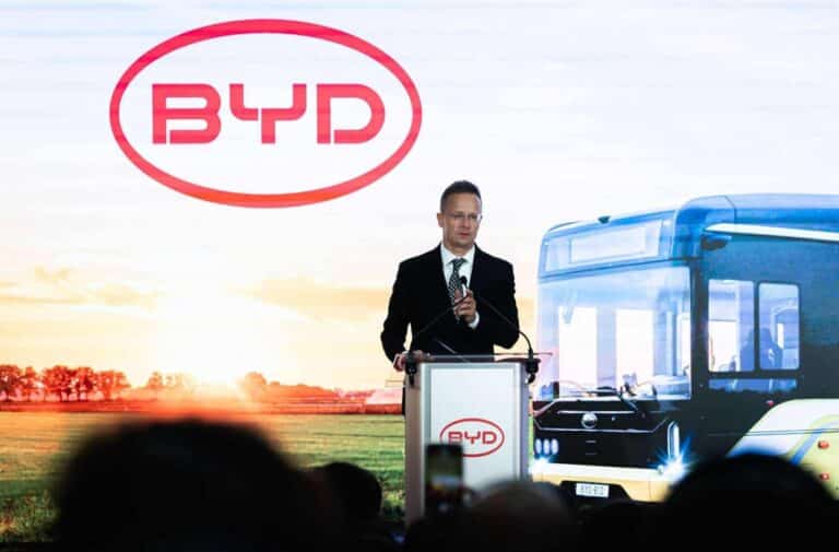 Deutsche Bahn Großauftrag: Kritik an Kauf von BYD-Bussen