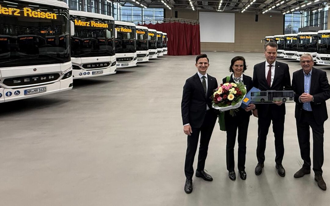 Daimler Buses: 17 neue Setra für Merz Reisen