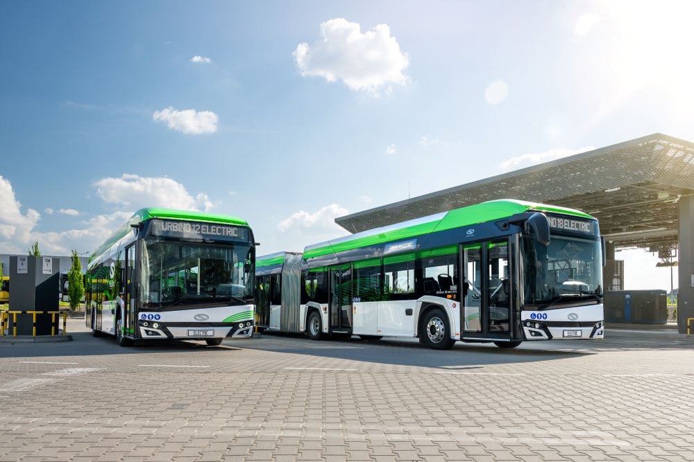Großauftrag: 115 Solaris-E-Busse für PostAuto