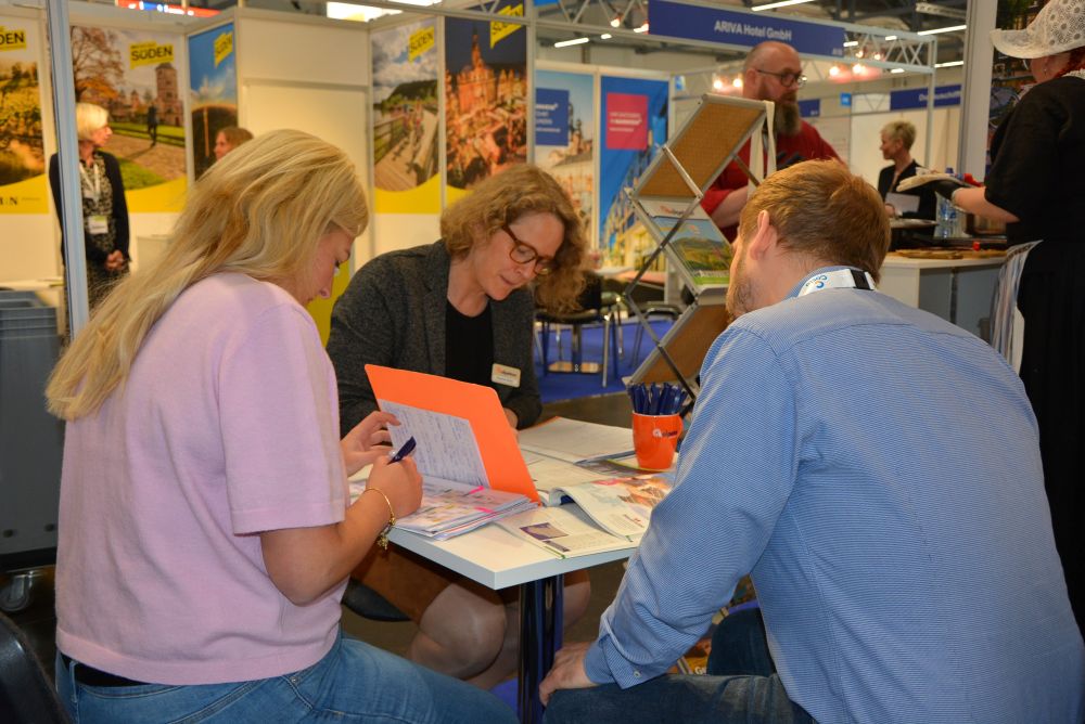 Anzeige | LIVE VON DER RDA-EXPO: Jubiläum bei Alpetour voller Highlights