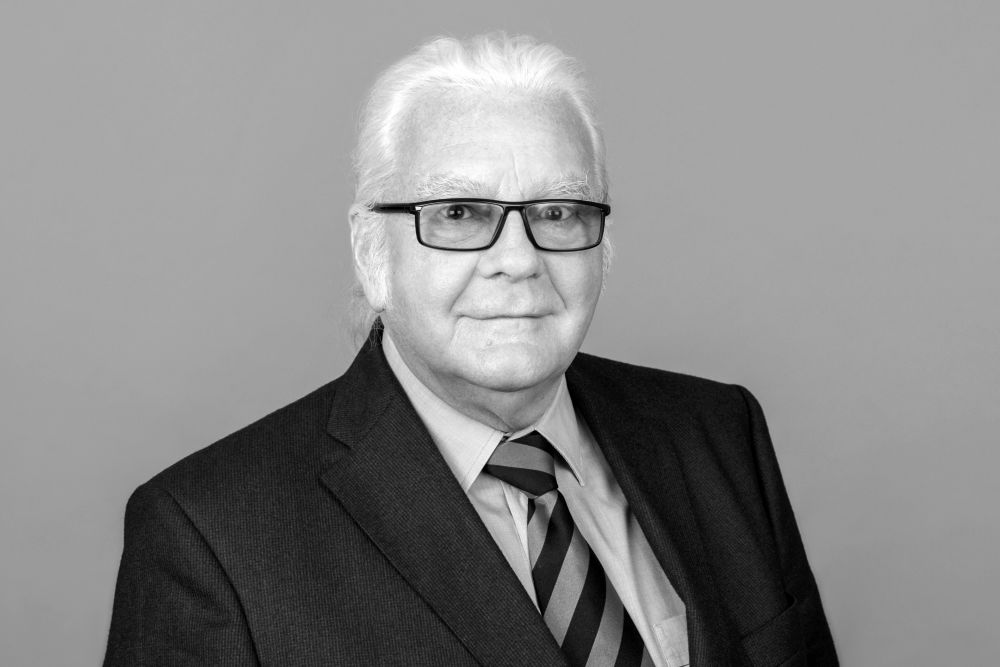 NACHRUF AUF FRIEDEL RAU: Busbranche trauert um Unternehmerpersönlichkeit