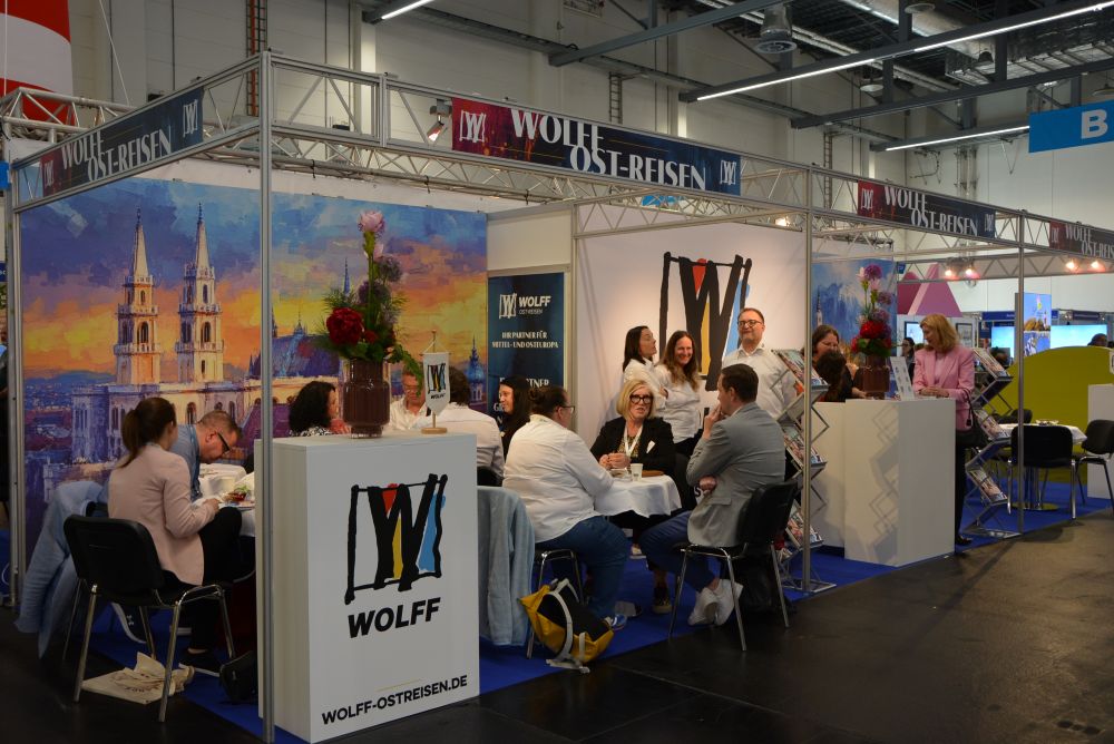 Anzeige | LIVE VON DER RDA-EXPO: Maßarbeit für besondere Reiseerlebnisse bei Wolff Ost-Reisen