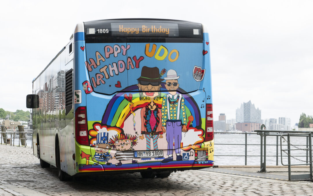 ROLLENDES STÄNDCHEN ZUM 80.: Ein Geburtstagsbus für Udo Lindenberg